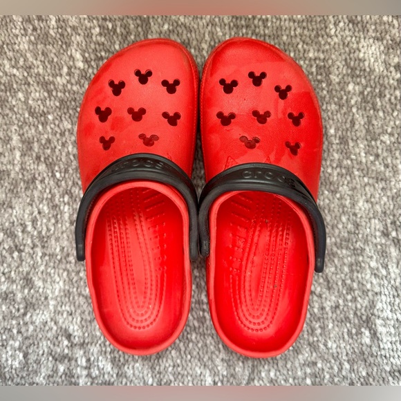 CROCS Red Mickey Design - Picture 1 of 4